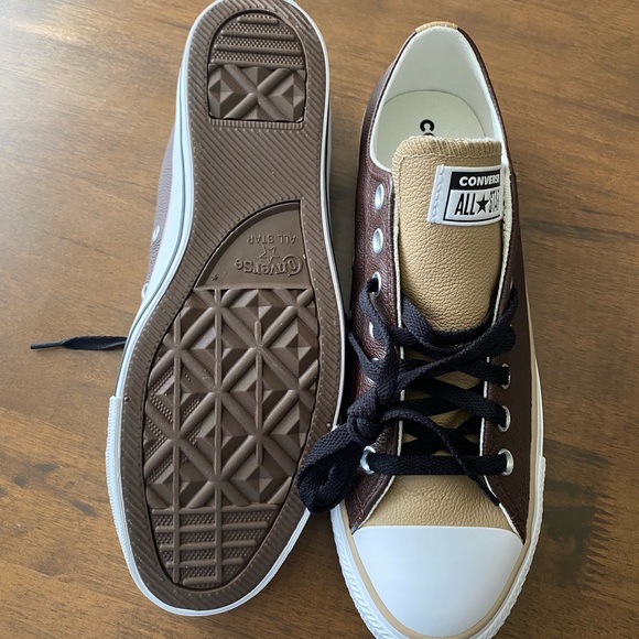 Converse - Picture 4 of 4